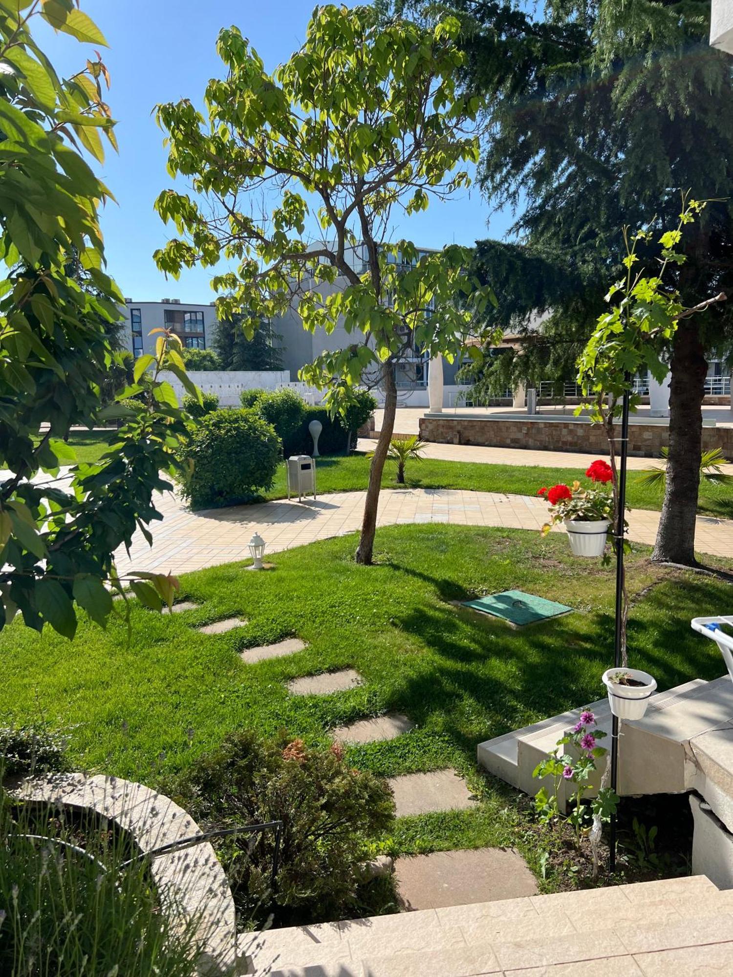 Apartment With Terrace In Spa Complex بورغاس المظهر الخارجي الصورة