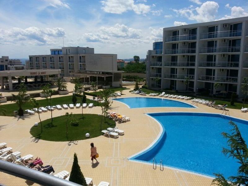Apartment With Terrace In Spa Complex بورغاس المظهر الخارجي الصورة
